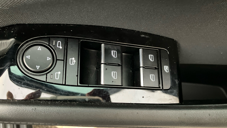 Mazda 3 2.5 e-Skyactiv G MHEV [140] Exclusive-Line 5dr Petrol Hatchback